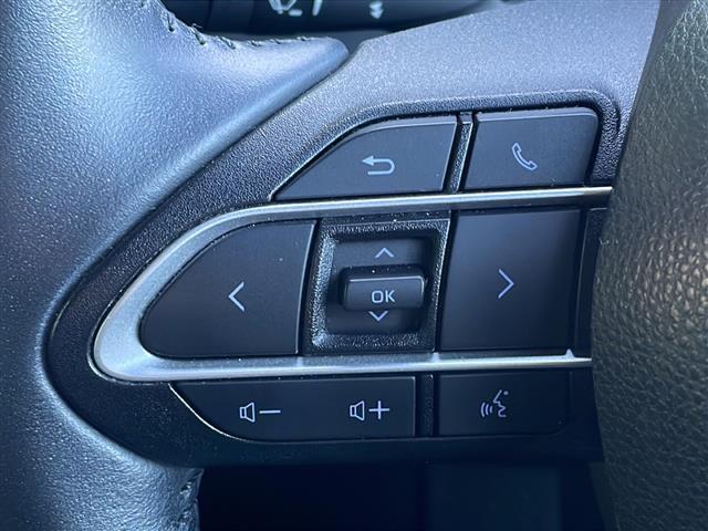 ノア Ｓ－Ｇ　禁煙車　純正コネクトナビ　バックカメラ　両側パワスラ　フリップダウンモニター　クリアランスソナー　トヨタセーフティセンス　プリクラッシュセーフティ　ＬＫＡ　クルーズコントロール　オートハイビーム（7枚目）