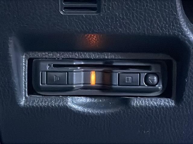 ノア Ｓ－Ｇ　禁煙車　純正コネクトナビ　バックカメラ　両側パワスラ　フリップダウンモニター　クリアランスソナー　トヨタセーフティセンス　プリクラッシュセーフティ　ＬＫＡ　クルーズコントロール　オートハイビーム（10枚目）