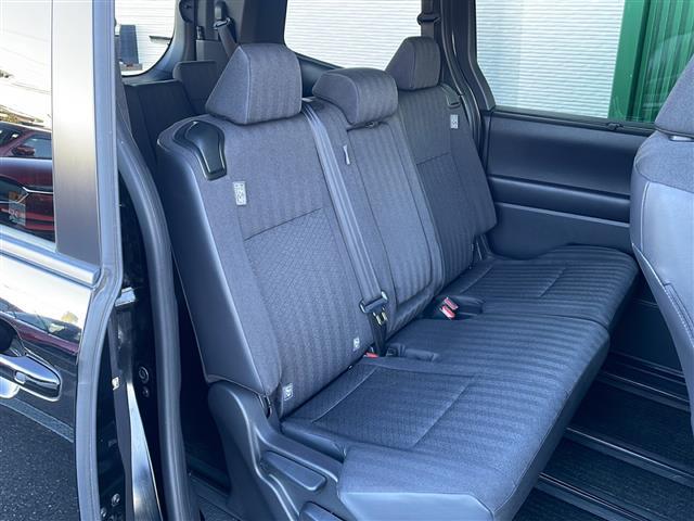 ノア Ｓ－Ｇ　禁煙車　純正コネクトナビ　バックカメラ　両側パワスラ　フリップダウンモニター　クリアランスソナー　トヨタセーフティセンス　プリクラッシュセーフティ　ＬＫＡ　クルーズコントロール　オートハイビーム（14枚目）