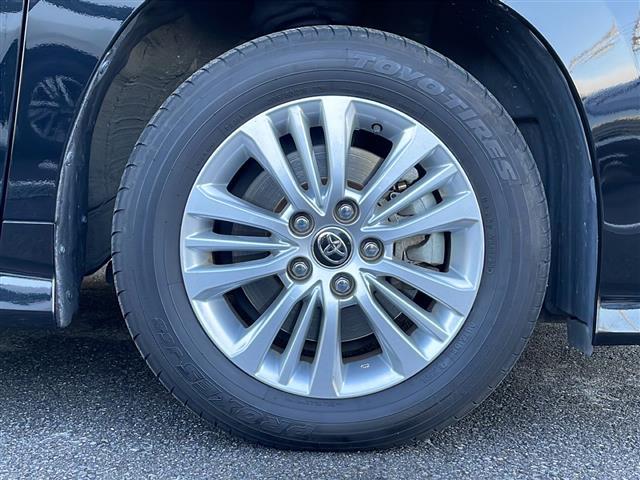 ノア Ｓ－Ｇ　禁煙車　純正コネクトナビ　バックカメラ　両側パワスラ　フリップダウンモニター　クリアランスソナー　トヨタセーフティセンス　プリクラッシュセーフティ　ＬＫＡ　クルーズコントロール　オートハイビーム（16枚目）