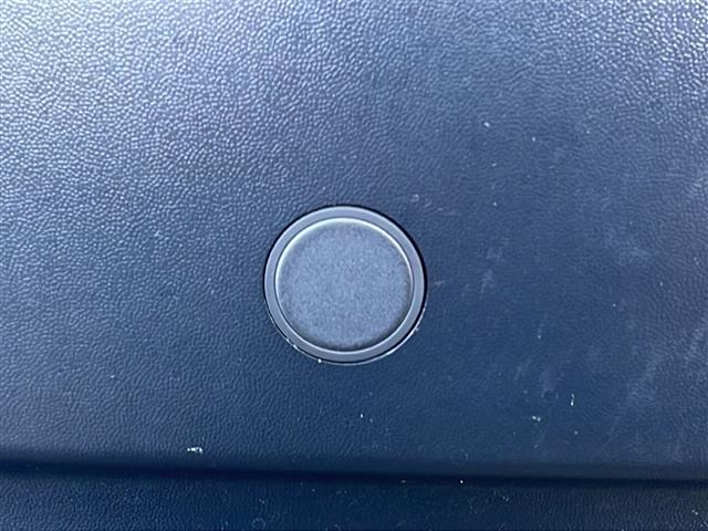 ノア Ｓ－Ｇ　禁煙車　純正コネクトナビ　バックカメラ　両側パワスラ　フリップダウンモニター　クリアランスソナー　トヨタセーフティセンス　プリクラッシュセーフティ　ＬＫＡ　クルーズコントロール　オートハイビーム（32枚目）