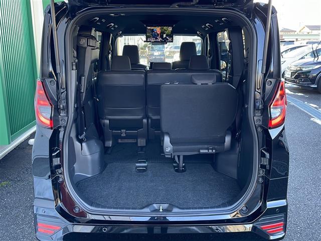 ノア Ｓ－Ｇ　禁煙車　純正コネクトナビ　バックカメラ　両側パワスラ　フリップダウンモニター　クリアランスソナー　トヨタセーフティセンス　プリクラッシュセーフティ　ＬＫＡ　クルーズコントロール　オートハイビーム（35枚目）