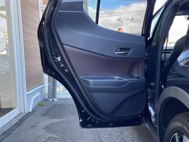 Ｃ－ＨＲ Ｇ　禁煙車　純正ナビ　トヨタセーフティセンス　電動パーキングブレーキ　クルーズコントロール　バックカメラ　オートライト　オートマチックハイビーム　ＬＥＤヘッドライト　フォグランプ　ＡＡＣ　Ｐスタート（39枚目）