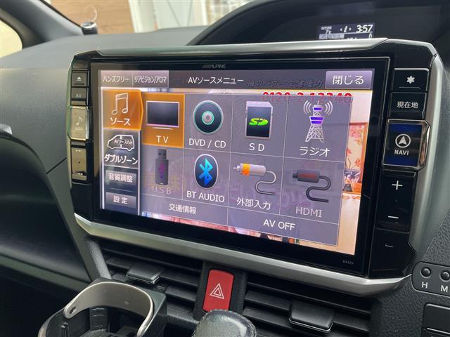 ヴォクシー ＺＳ　禁煙車　社外ナビ　フリップダウンモニター　トヨタセーフティセンス　両側パワースライドドア　ＲＯＷＥＮフルエアロ　ＲＯＷＥＮリアウィング　オートライト　オートマチックハイビーム　ＬＥＤヘッドライト（4枚目）