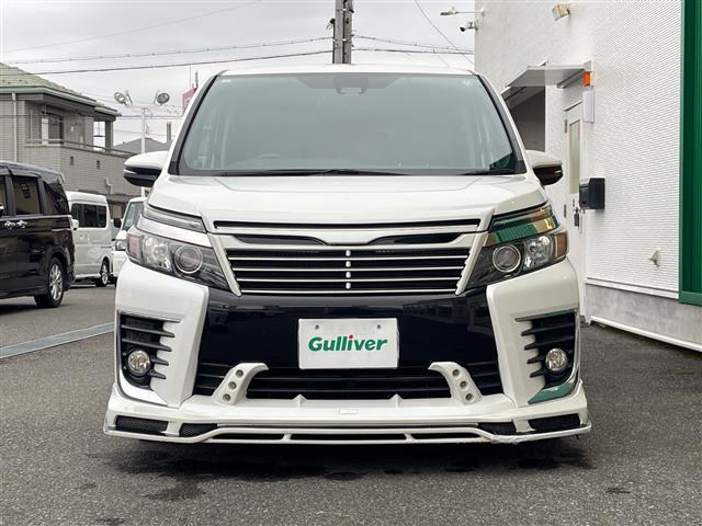 ヴォクシー ＺＳ　禁煙車　社外ナビ　フリップダウンモニター　トヨタセーフティセンス　両側パワースライドドア　ＲＯＷＥＮフルエアロ　ＲＯＷＥＮリアウィング　オートライト　オートマチックハイビーム　ＬＥＤヘッドライト（18枚目）