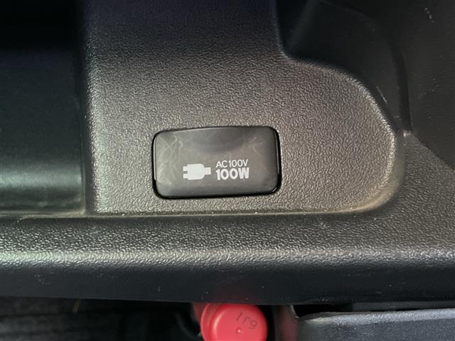 ハイエースバン スーパーGL 禁煙車 純正ナビ ワンセグTV 4WD 両側パワースライドドア バックカメラ ビルトインETC 純正アルミホイール 純正フロアマット 純正ドアバイザー ドライブレコーダー フォグライト オートエアコン(22枚目)