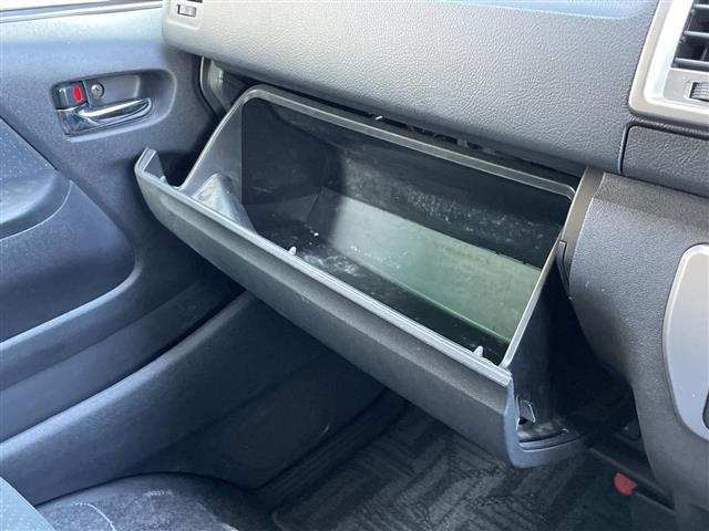 ハイエースバン スーパーGL 禁煙車 純正ナビ ワンセグTV 4WD 両側パワースライドドア バックカメラ ビルトインETC 純正アルミホイール 純正フロアマット 純正ドアバイザー ドライブレコーダー フォグライト オートエアコン(28枚目)