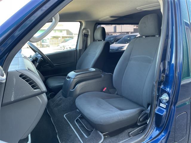 ハイエースバン スーパーGL 禁煙車 純正ナビ ワンセグTV 4WD 両側パワースライドドア バックカメラ ビルトインETC 純正アルミホイール 純正フロアマット 純正ドアバイザー ドライブレコーダー フォグライト オートエアコン(38枚目)