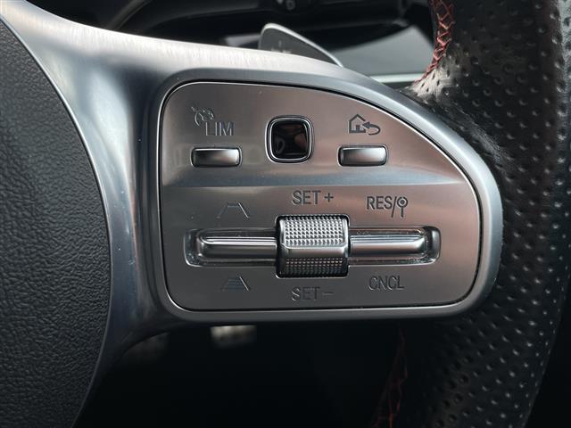 Ａクラスセダン Ａ１８０　スタイルセダン　禁煙車　純正ナビ　Ｂカメラ　ドラレコ　シートヒータ　パワーシート　ＢＳＭ　オートライト　ＬＥＤ　フォグランプ　オートエアコン　プッシュスタート　スマートキー　スペアキー　純正アルミホイール　ＥＴＣ（6枚目）