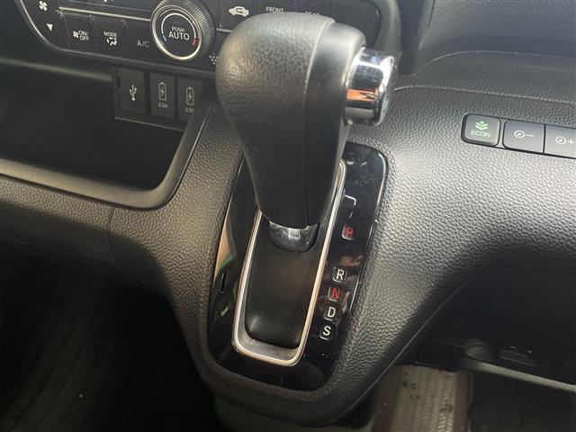 Ｎ－ＢＯＸカスタム Ｇ・Ｌターボホンダセンシング　禁煙車　純正ナビ　両側パワースライドドア　ホンダセンシング　アダプティブクルーズコントロール　衝突被害軽減ブレーキ　誤発信抑制機能　路外逸脱抑制機能　横滑り防止装置　車線維持支援システム　パドルシフト（28枚目）