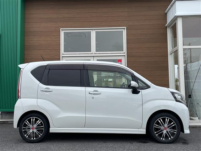 ムーヴ カスタム　ＲＳ　ＳＡ　純正ナビ　フルセグＴＶ　ＦＭ／ＡＭ／ＴＶ／ＢＴ／ＣＤ／ＤＶＤ　衝突軽減ブレーキ　後方コーナーセンサー　横滑り防止　アイドリングストップ　社外アルミホイール　プッシュスタート　オートライト　スマートキー（18枚目）