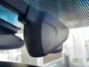 ハイブリッド　禁煙車　ホンダセンシング　純正ナビ　ＨＤＭＩ　衝突軽減ブレーキ　レーンキープアシスト　カーテンエアバッグ　バックカメラ　ビルトインＥＴＣ　前後ドライブレコーダー　純正アルミホイール　純正フロアマット（25枚目）