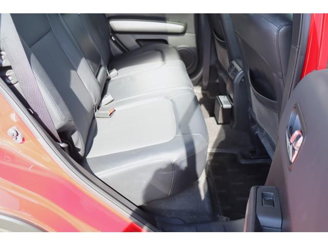 エクストレイル 　６ＭＴ　１オーナーガレージ保管　禁煙車　ディーラー記録簿　サンルーフ　Ｆドラレコ　防水シート　Ｂｌｕｅｔｏｏｔｈ　Ｆオーバーライダー　前後アンダーカバー　バックカメラ　ＥＴＣ　ＳＤナビ　地デジ　ＨＩＤ（40枚目）