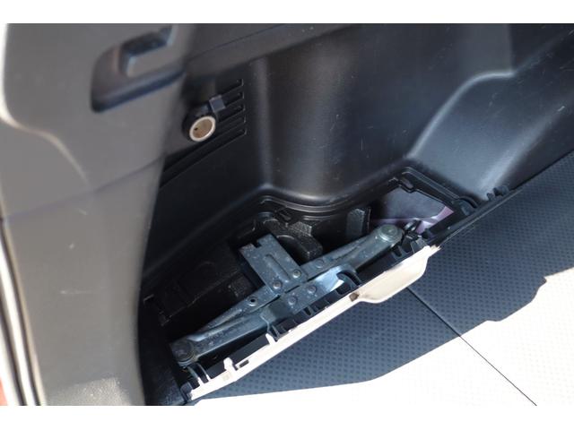 エクストレイル 　６ＭＴ　１オーナーガレージ保管　禁煙車　ディーラー記録簿　サンルーフ　Ｆドラレコ　防水シート　Ｂｌｕｅｔｏｏｔｈ　Ｆオーバーライダー　前後アンダーカバー　バックカメラ　ＥＴＣ　ＳＤナビ　地デジ　ＨＩＤ（78枚目）