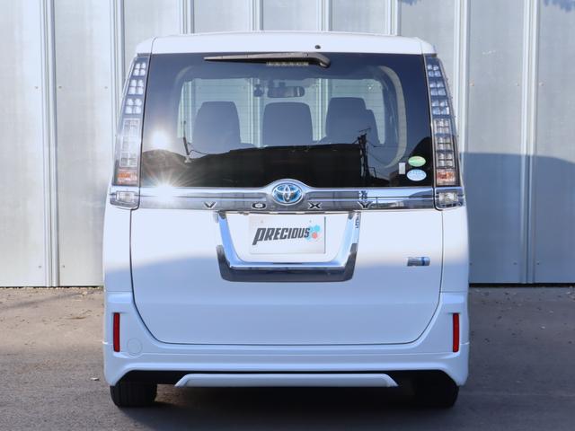 ヴォクシー ハイブリッドV 1オーナー モデリスタエアロ 9インチナビ TVキャンセラー 後席モニター Bluetooth LEDヘッドライト レーダー ドラレコ シートヒーター クルコン 片側電動スライド ETC バックカメラ(10枚目)
