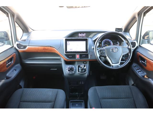 ヴォクシー ハイブリッドV 1オーナー モデリスタエアロ 9インチナビ TVキャンセラー 後席モニター Bluetooth LEDヘッドライト レーダー ドラレコ シートヒーター クルコン 片側電動スライド ETC バックカメラ(14枚目)