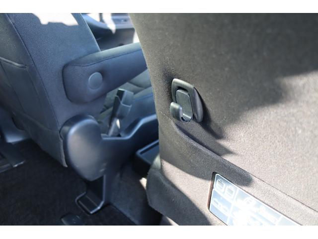 ヴォクシー ハイブリッドV 1オーナー モデリスタエアロ 9インチナビ TVキャンセラー 後席モニター Bluetooth LEDヘッドライト レーダー ドラレコ シートヒーター クルコン 片側電動スライド ETC バックカメラ(35枚目)