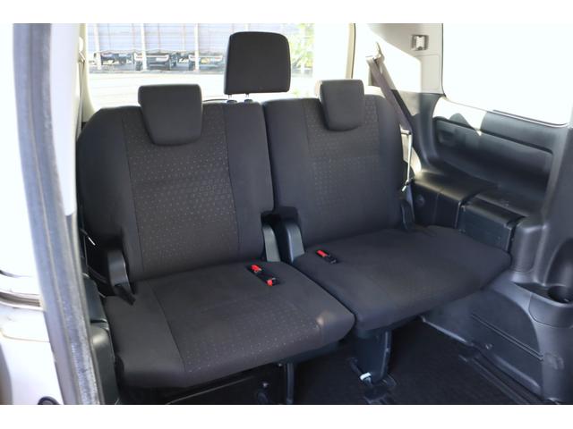 ヴォクシー ハイブリッドV 1オーナー モデリスタエアロ 9インチナビ TVキャンセラー 後席モニター Bluetooth LEDヘッドライト レーダー ドラレコ シートヒーター クルコン 片側電動スライド ETC バックカメラ(43枚目)