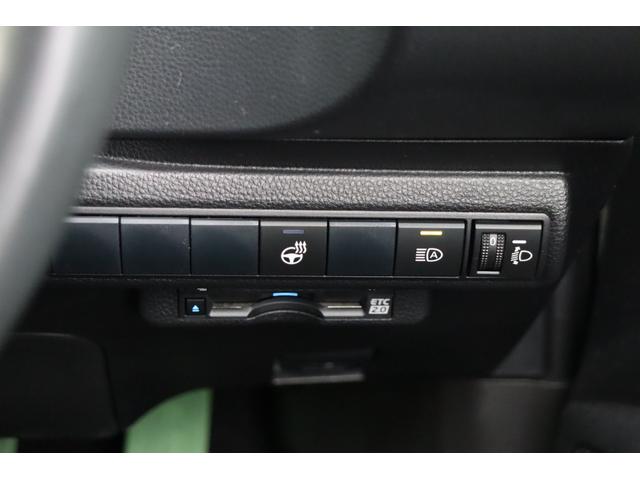 カローラツーリング ダブルバイビー　１オーナー　禁煙車　ブラインドスポットモニター　ヘッドアップディスプレイ　Ｂｌｕｅｔｏｏｔｈ　障害物センサー　衝突被害軽減ブレーキ　追従クルコン　シートヒーター　ステアリングヒーター　ルーフスポイラー（7枚目）