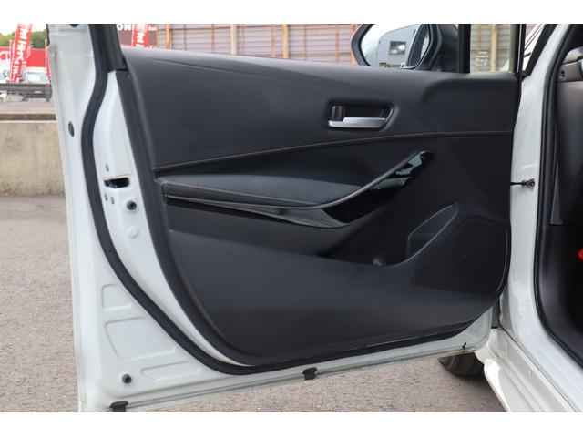 カローラツーリング ダブルバイビー　１オーナー　禁煙車　ブラインドスポットモニター　ヘッドアップディスプレイ　Ｂｌｕｅｔｏｏｔｈ　障害物センサー　衝突被害軽減ブレーキ　追従クルコン　シートヒーター　ステアリングヒーター　ルーフスポイラー（51枚目）