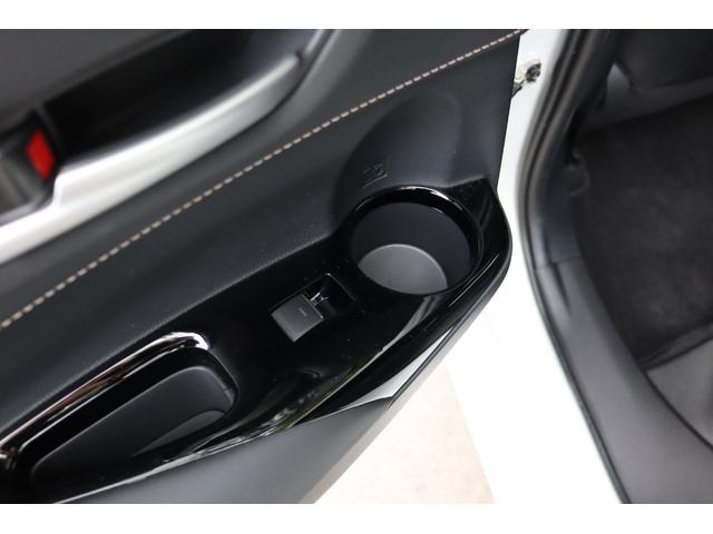 カローラツーリング ダブルバイビー　１オーナー　禁煙車　ブラインドスポットモニター　ヘッドアップディスプレイ　Ｂｌｕｅｔｏｏｔｈ　障害物センサー　衝突被害軽減ブレーキ　追従クルコン　シートヒーター　ステアリングヒーター　ルーフスポイラー（58枚目）