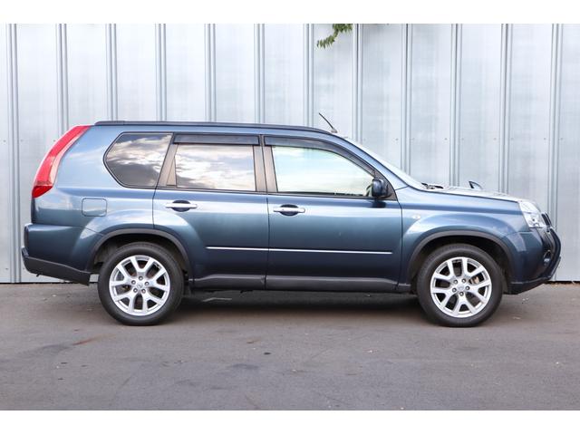 エクストレイル ２０Ｘｔｔ　全席シートヒーター　クルーズコントロール　Ｂｌｕｅｔｏｏｔｈ　３６０度ドラレコ　スマートキー　純正１８インチＡＷ　ＥＴＣ　ＨＩＤヘッドライト　タイヤ４本７分山（ブリジストンＤＵＥＬＥＲ　２０２０年製）（14枚目）