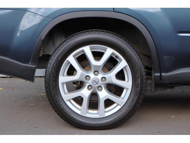 エクストレイル ２０Ｘｔｔ　全席シートヒーター　クルーズコントロール　Ｂｌｕｅｔｏｏｔｈ　３６０度ドラレコ　スマートキー　純正１８インチＡＷ　ＥＴＣ　ＨＩＤヘッドライト　タイヤ４本７分山（ブリジストンＤＵＥＬＥＲ　２０２０年製）（50枚目）