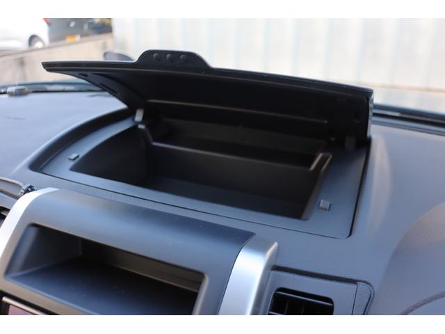 エクストレイル ２０Ｘｔｔ　全席シートヒーター　クルーズコントロール　Ｂｌｕｅｔｏｏｔｈ　３６０度ドラレコ　スマートキー　純正１８インチＡＷ　ＥＴＣ　ＨＩＤヘッドライト　タイヤ４本７分山（ブリジストンＤＵＥＬＥＲ　２０２０年製）（53枚目）