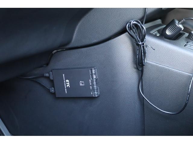 エクストレイル ２０Ｘｔｔ　全席シートヒーター　クルーズコントロール　Ｂｌｕｅｔｏｏｔｈ　３６０度ドラレコ　スマートキー　純正１８インチＡＷ　ＥＴＣ　ＨＩＤヘッドライト　タイヤ４本７分山（ブリジストンＤＵＥＬＥＲ　２０２０年製）（64枚目）