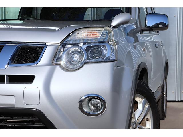 エクストレイル ２０ＧＴ　Ｓ　６速ＡＴディーゼルターボ　ハイパールーフレール　ＢＦグッドリッチトレイルテレーン　スマートキー　メッキベゼルフォグ　バックカメラ　ＥＴＣ　ＨＩＤヘッドライト　寒冷地仕様（6枚目）