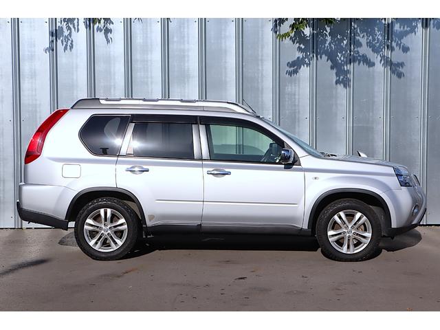 エクストレイル ２０ＧＴ　Ｓ　６速ＡＴディーゼルターボ　ハイパールーフレール　ＢＦグッドリッチトレイルテレーン　スマートキー　メッキベゼルフォグ　バックカメラ　ＥＴＣ　ＨＩＤヘッドライト　寒冷地仕様（14枚目）