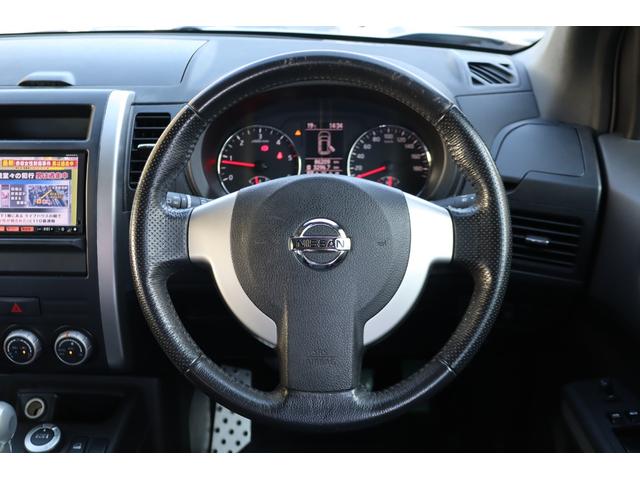 エクストレイル ２０ＧＴ　Ｓ　６速ＡＴディーゼルターボ　ハイパールーフレール　ＢＦグッドリッチトレイルテレーン　スマートキー　メッキベゼルフォグ　バックカメラ　ＥＴＣ　ＨＩＤヘッドライト　寒冷地仕様（19枚目）