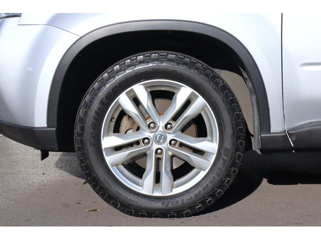 エクストレイル ２０ＧＴ　Ｓ　６速ＡＴディーゼルターボ　ハイパールーフレール　ＢＦグッドリッチトレイルテレーン　スマートキー　メッキベゼルフォグ　バックカメラ　ＥＴＣ　ＨＩＤヘッドライト　寒冷地仕様（62枚目）