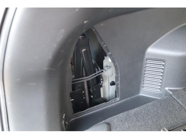 エクストレイル 20X ハイブリッド エマージェンシーブレーキP 新品社外ブラックグリル 社外19インチAW Bluetooth シートヒーター 全方位カメラ ドラレコ TVキャンセラー 冬タイヤ付 衝突被害軽減ブレーキ 障害物センサー ETC クルコン HID(68枚目)