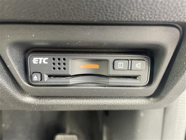 ステップワゴンスパーダ スパーダ　純正ナビゲーション　バックカメラ　ＥＴＣ車載器　衝突軽減ブレーキ　バックカメラ　ステアリングスイッチ　ｒレーンキープアシスト　レーダークルーズコントロール　両側パワースライドドア　プッシュスタート（12枚目）