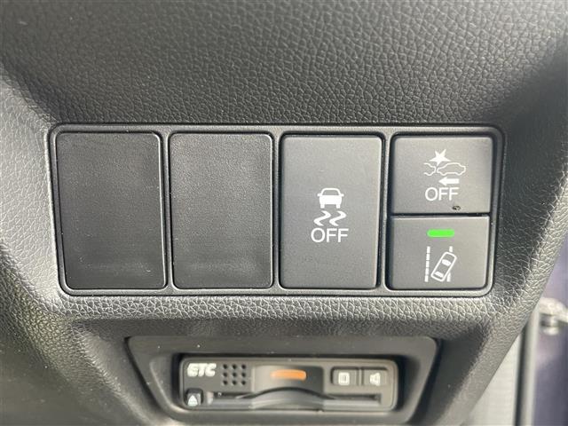 ステップワゴンスパーダ スパーダ　純正ナビゲーション　バックカメラ　ＥＴＣ車載器　衝突軽減ブレーキ　バックカメラ　ステアリングスイッチ　ｒレーンキープアシスト　レーダークルーズコントロール　両側パワースライドドア　プッシュスタート（16枚目）