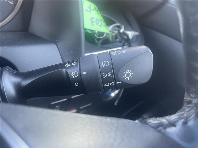 アルファードハイブリッド ＳＲ　Ｃパッケージ　純正ディスプレイオーディオ　Ｂｌｕｅｔｏｏｔｈ　パワーシート　オットマン　ベンチレーション　シートヒーター　サンルーフ　パワーバックドア　衝突軽減ブレーキ　レーダークルーズコントロール　ＥＴＣ（22枚目）