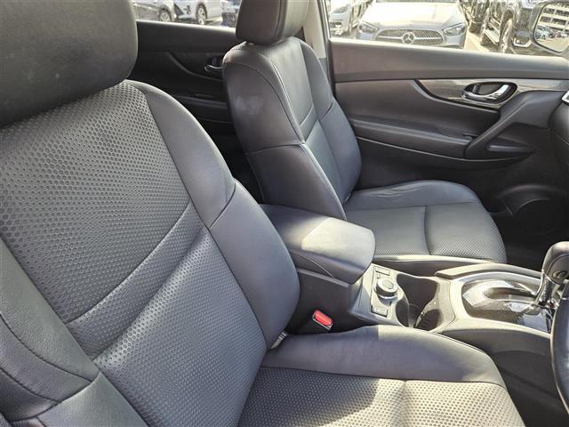 エクストレイル ２０Ｘ　エマージェンシーブレーキパッケージ　禁煙車　１オーナー　全方位モニタ　ドラレコ　クルコン　前後Ｐセンサー　衝突被害軽減　後方車両検知　ＬＥＤオートライト　純正ナビ　電動リアゲート　ＥＴＣ　防水合皮シート　前席シートヒーター　スマートキー（11枚目）