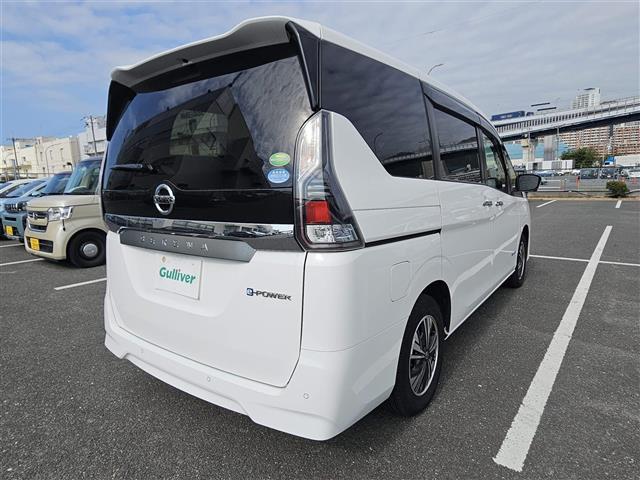 セレナ ｅ－パワー　ＸＶ　純正ナビ　フルセグ　両側パワースライドドア　バックカメラ　アラウンドビューモニター　ビルトインＥＴＣ　ドラレコ　クルコン　エマージェンシーブレーキ　パーソナルテーブル　ＵＳＢ電源ソケット　禁煙車（35枚目）