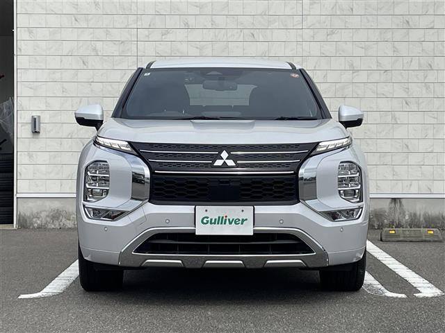 アウトランダーPHEV P 純正ナビ フルセグTV Bluetooth AM FM アラウンドビューモニター ETC 衝突軽減ブレーキ レーダークルーズコントロール パワーバックドア パワーシート ハンドルヒーター パドルシフト(7枚目)