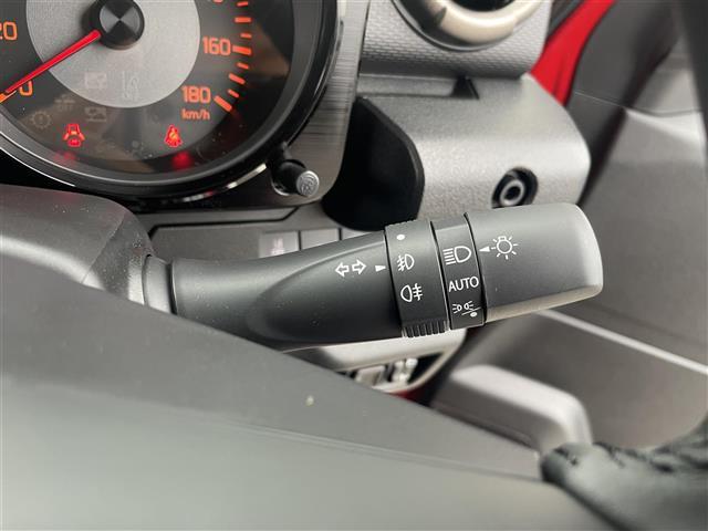 ジムニーノマド ＦＣ　衝突軽減ブレーキ　シートヒーター　レーンキープアシスト　レーダークルーズコントロール　ＬＥＤヘッドライト　フォグランプ　シートヒーター　スマートキー　プッシュスタート　４ＷＤ　オートライト（8枚目）