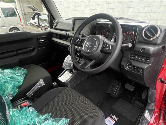 ジムニーノマド ＦＣ　衝突軽減ブレーキ　シートヒーター　レーンキープアシスト　レーダークルーズコントロール　ＬＥＤヘッドライト　フォグランプ　シートヒーター　スマートキー　プッシュスタート　４ＷＤ　オートライト（18枚目）