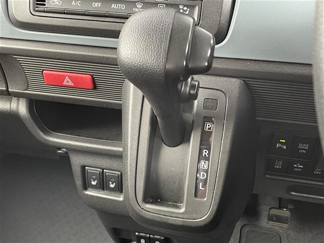 スペーシアベース ＸＦ　純正ナビ　バックカメラ　片側パワースライドドア　レーダークルーズコントロール　コーナーセンサー　シートヒーター　レーンキープアシスト　衝突軽減ブレーキ　横滑り防止　電格ミラー　社外ホイール　スマートキ（10枚目）