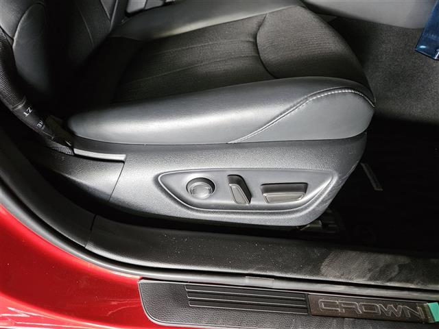 クラウンハイブリッド RS 純正12.3インチワイドディスプレイナビ フルセグ バックカメラ パノラミックビューモニター ビルトインETC2.0 ドラレコ クルコン ヘッドアップディスプレイ パワーシート/シートヒーター 禁煙車(5枚目)
