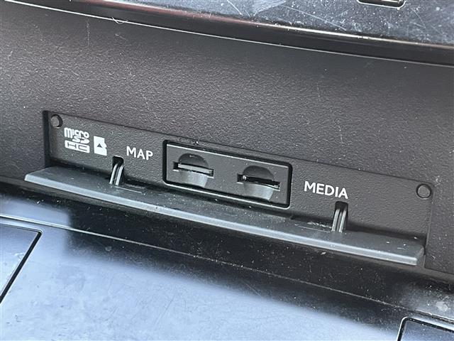 IS IS300h Fスポーツ 純正SDナビ(CD/DVD/Am/FM/BT) フルセグTV バックカメラ クルーズコントロール パドルシフト D席/N席パワーシート D席/N席シートヒーター ハーフレザーシート(25枚目)