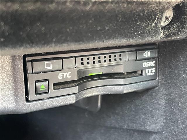 IS IS300h Fスポーツ 純正SDナビ(CD/DVD/Am/FM/BT) フルセグTV バックカメラ クルーズコントロール パドルシフト D席/N席パワーシート D席/N席シートヒーター ハーフレザーシート(40枚目)