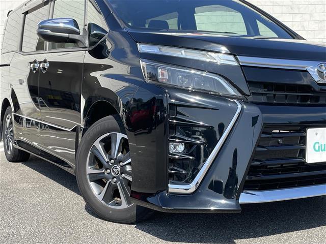 ヴォクシー ＺＳ　煌ＩＩ　純正ＳＤナビ（ＣＤ／ＤＶＤ／ＡＭ／ＦＭ／ＢＴ）　フルセグＴＶ　ＴＶキャンセラー　ステアリングスイッチ　クルーズコントロール　両側パワースライドドア　アイドリングストップ　車線逸脱警報（8枚目）