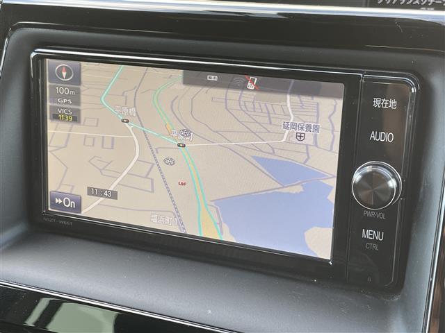 ヴォクシー ＺＳ　煌ＩＩ　純正ＳＤナビ（ＣＤ／ＤＶＤ／ＡＭ／ＦＭ／ＢＴ）　フルセグＴＶ　ＴＶキャンセラー　ステアリングスイッチ　クルーズコントロール　両側パワースライドドア　アイドリングストップ　車線逸脱警報（12枚目）