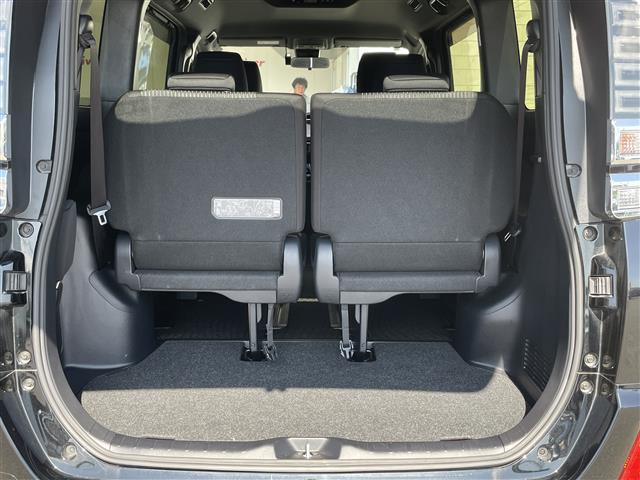 ヴォクシー ＺＳ　煌ＩＩ　純正ＳＤナビ（ＣＤ／ＤＶＤ／ＡＭ／ＦＭ／ＢＴ）　フルセグＴＶ　ＴＶキャンセラー　ステアリングスイッチ　クルーズコントロール　両側パワースライドドア　アイドリングストップ　車線逸脱警報（20枚目）