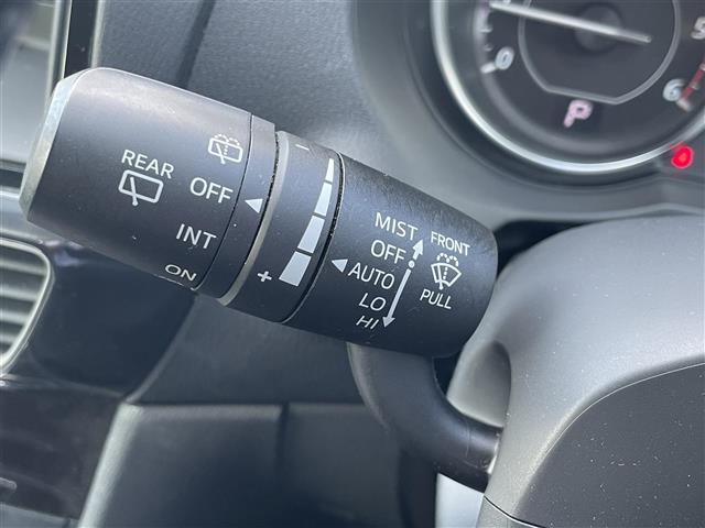 アテンザワゴン ＸＤ　純正ナビ　純正アルミホイール　純正フロアマット　純正ＬＥＤ　パドルシフト　クルーズコントロール　ルーフレール　バックカメラ　パワーステアリング　パワーウィンドウ　エアバックＷ＋サイド　ＥＴＣ　ＡＢＳ（7枚目）